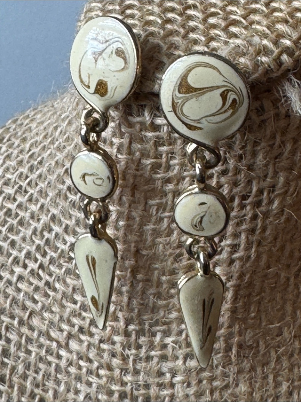 Vintage 80s/90s Marbled Cream Enamel Dangle Earrings - Made in USA - Post Back